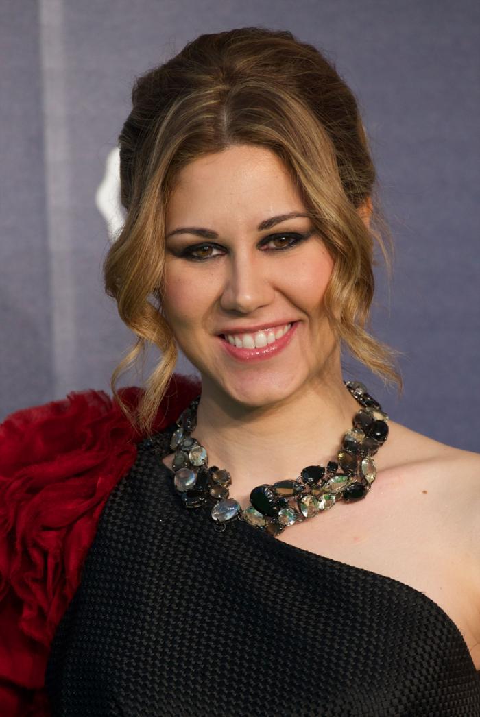 Samantha Vallejo-Nágera hace una pregunta a Fernández Vara y la respuesta es MUY sincera