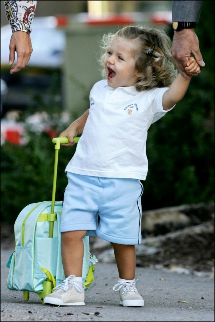 Leonor reaparece con cambio de 'look' y un guiño hacia Letizia