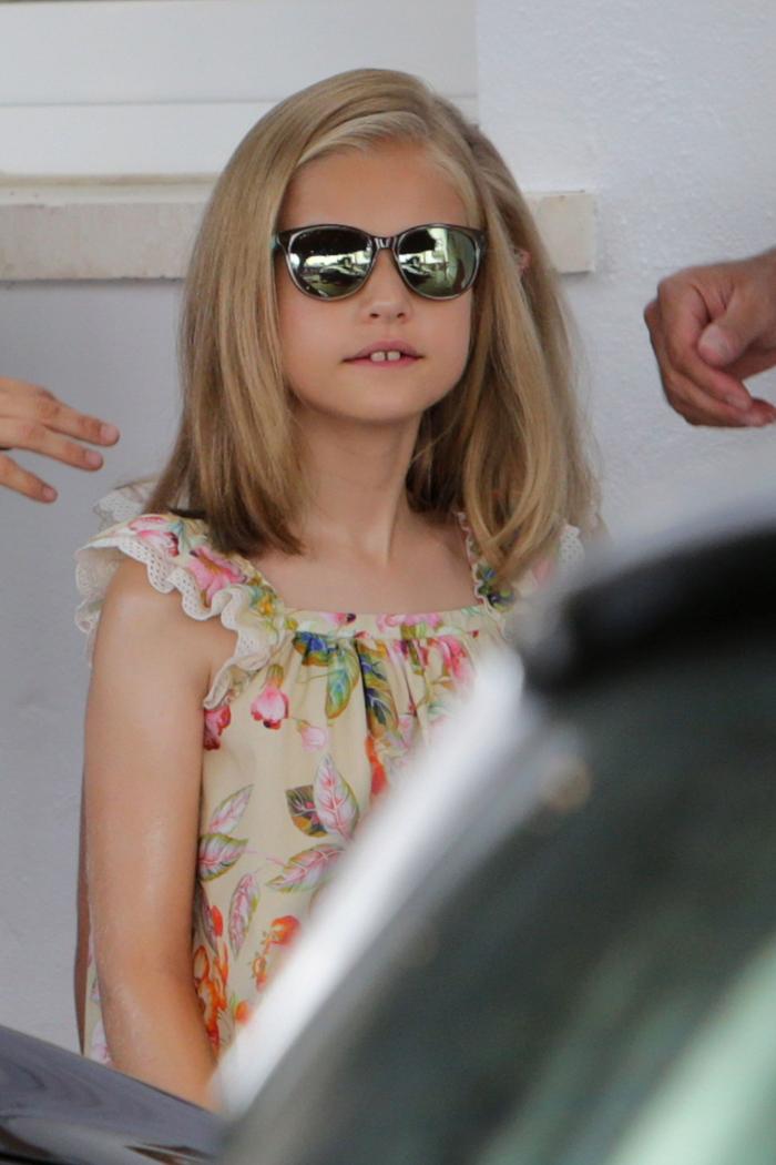 Leonor reaparece con cambio de 'look' y un guiño hacia Letizia