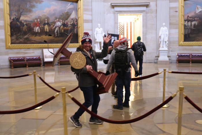 Chuck Norris aclara que no formó parte del asalto al Capitolio