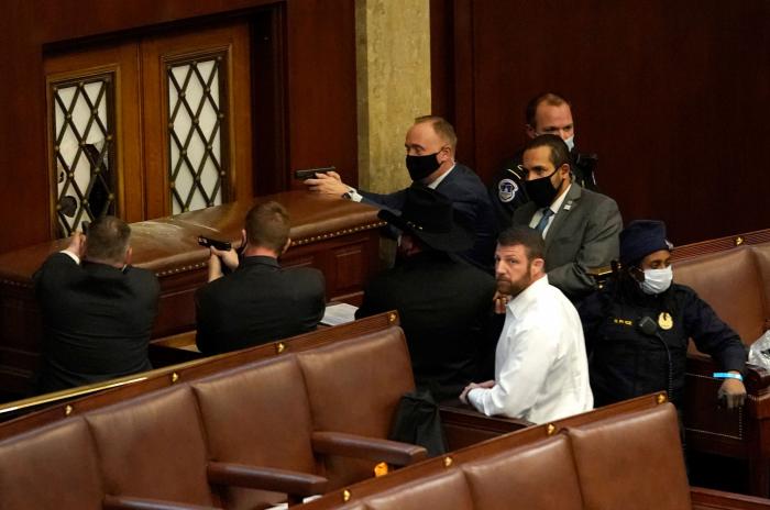 Chuck Norris aclara que no formó parte del asalto al Capitolio