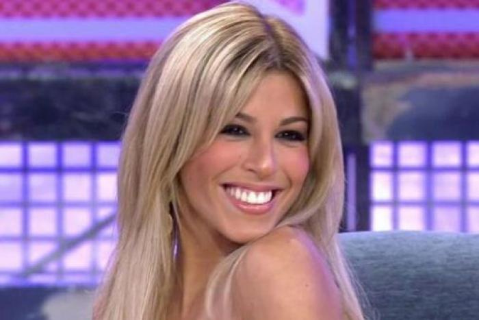 Sonsoles Ónega: "Los políticos deberían ofrecernos soluciones y no insultos"