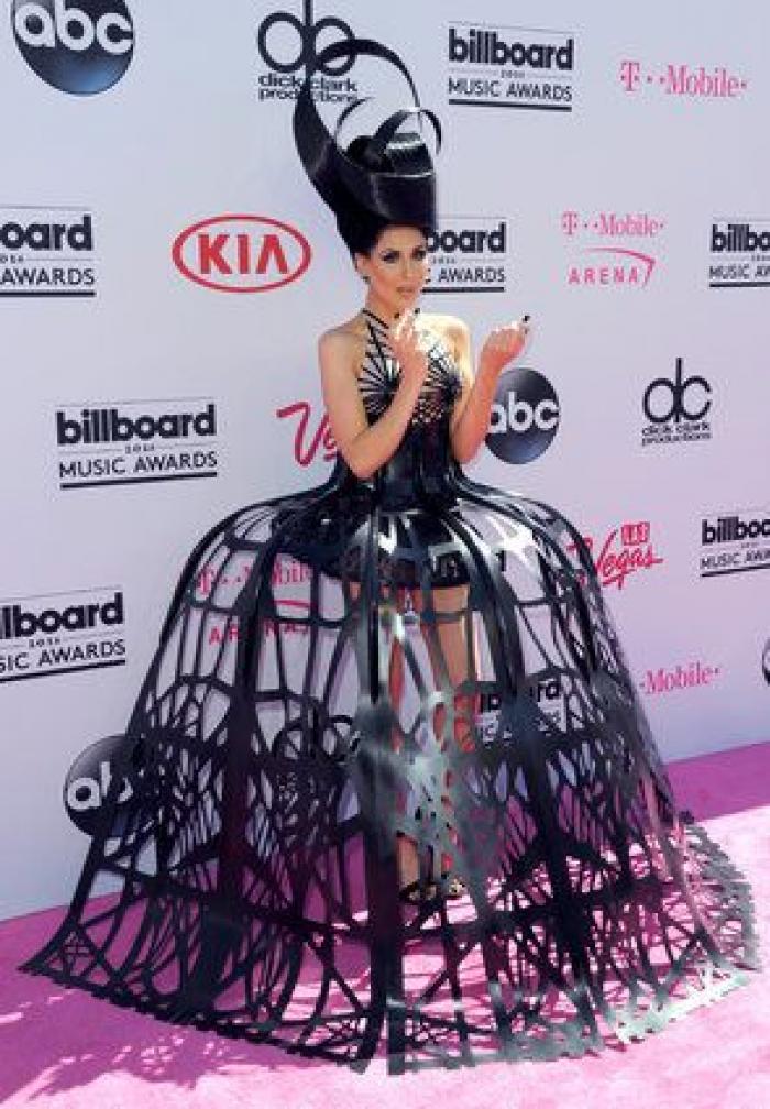 Madonna y Celine Dion ponen la emoción a unos Billboard dominados por Adele