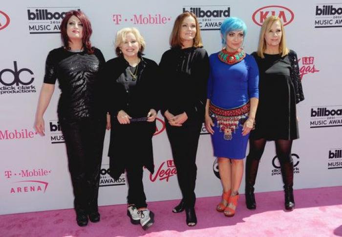 Madonna y Celine Dion ponen la emoción a unos Billboard dominados por Adele