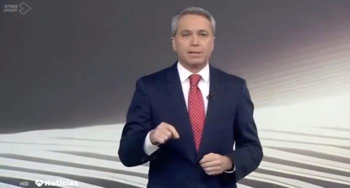 Vicente Vallés habla así de una ministra y se convierte en 'trending topic' al momento