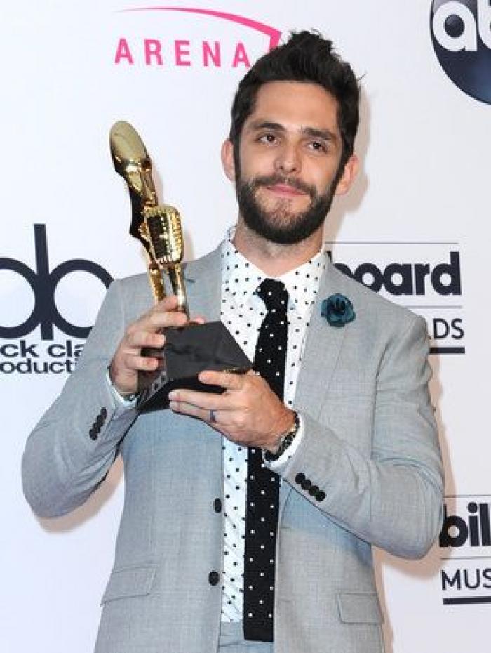 Madonna y Celine Dion ponen la emoción a unos Billboard dominados por Adele