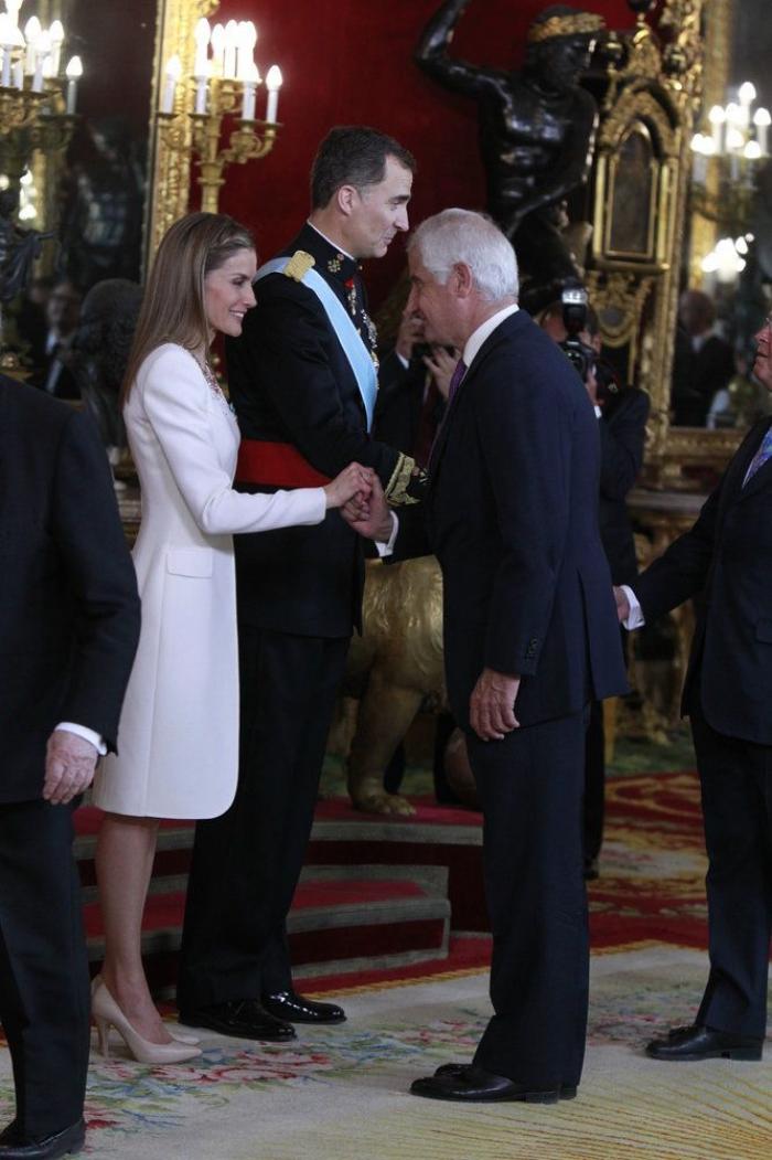 De la realeza a la realidad: El primer día del reinado de Felipe VI