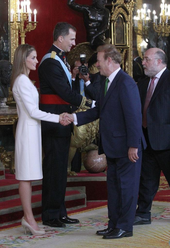 De la realeza a la realidad: El primer día del reinado de Felipe VI