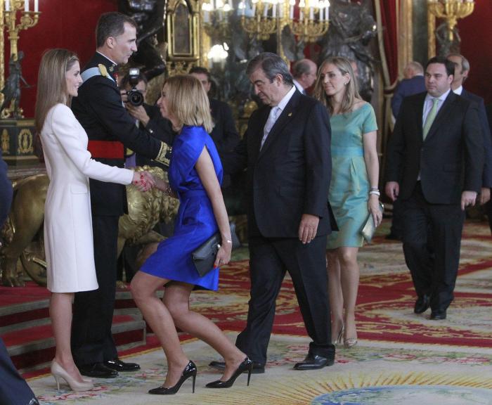 De la realeza a la realidad: El primer día del reinado de Felipe VI