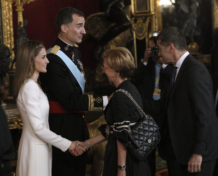 De la realeza a la realidad: El primer día del reinado de Felipe VI