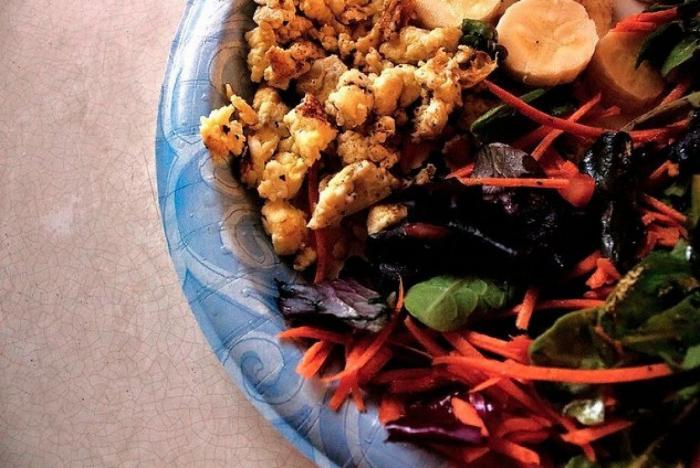 Cosas que sí y que no puedes hacer durante la cena