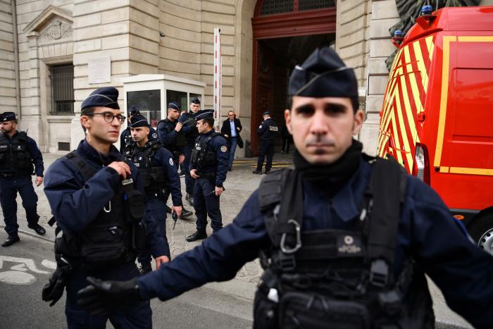Cuatro muertos en un ataque con cuchillo en la Prefectura de Policía de París
