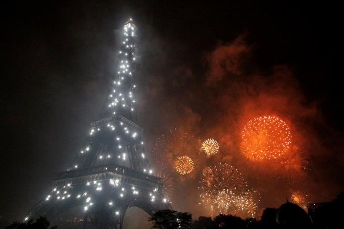 Un cristal a prueba de balas rodeará la Torre Eiffel ante posibles ataques