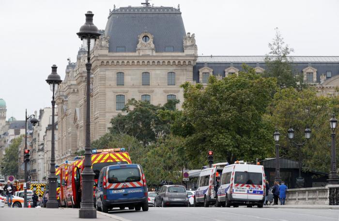 Cuatro muertos en un ataque con cuchillo en la Prefectura de Policía de París