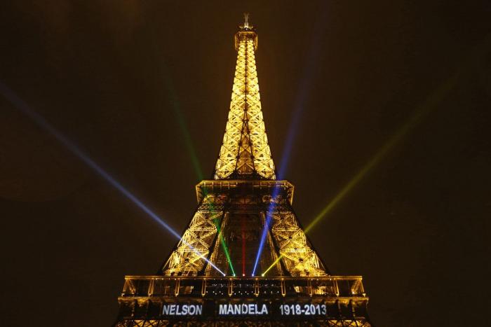 Un cristal a prueba de balas rodeará la Torre Eiffel ante posibles ataques
