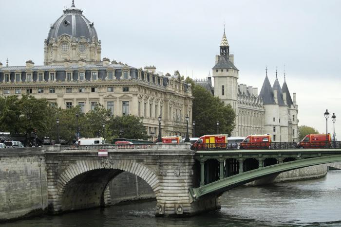 Cuatro muertos en un ataque con cuchillo en la Prefectura de Policía de París