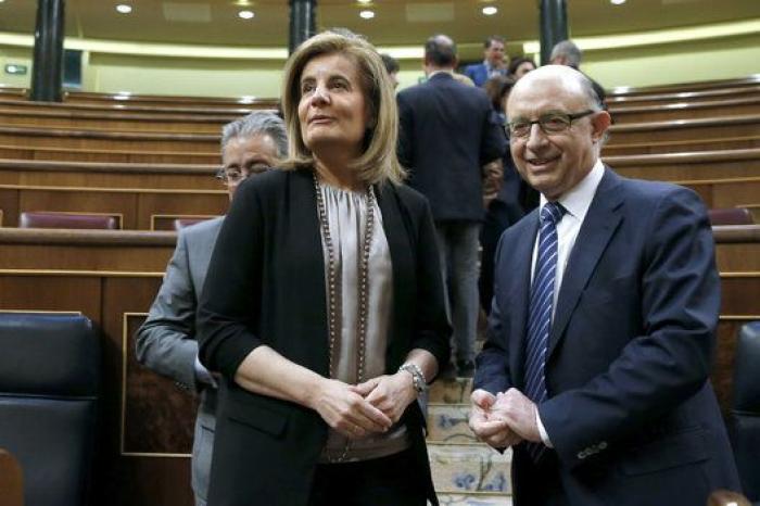 Montoro reaparece dando caña: "Con Casado no hablo"