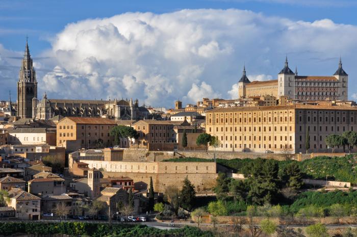 Estos 17 sitios compiten por tener el mejor atardecer de España: hay uno por comunidad autónoma