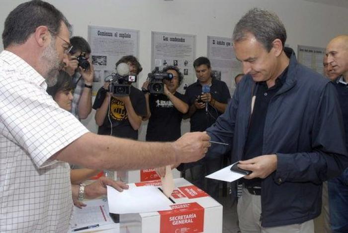 El 32% de los militantes del PSOE han votado a su líder en las mesas constituidas