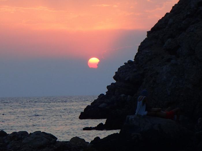 Estos 17 sitios compiten por tener el mejor atardecer de España: hay uno por comunidad autónoma