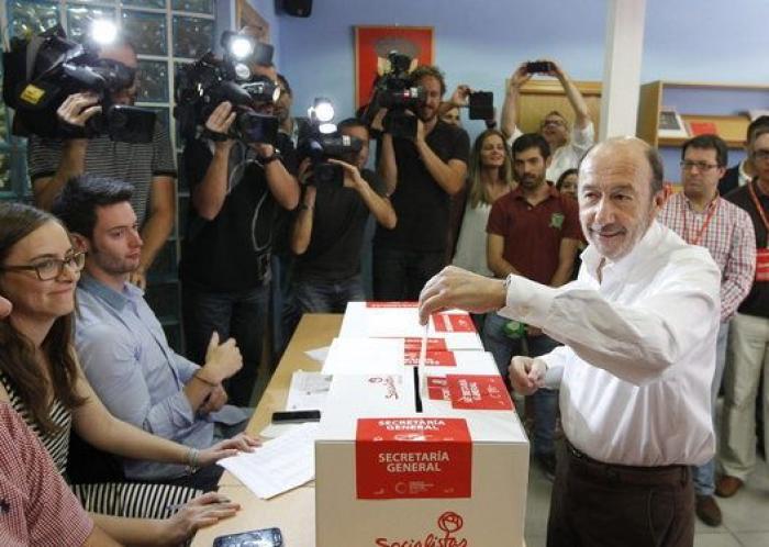 El 32% de los militantes del PSOE han votado a su líder en las mesas constituidas