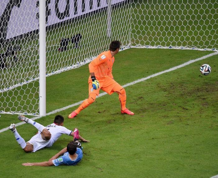 El gol de James Rodríguez, el mejor gol del Mundial 2014