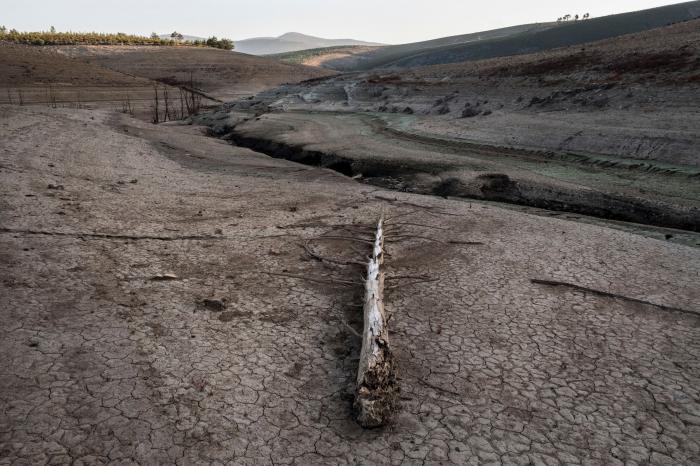 Pozos ilegales, falta de gestión y derroche: la sequía es algo más que la falta de lluvia