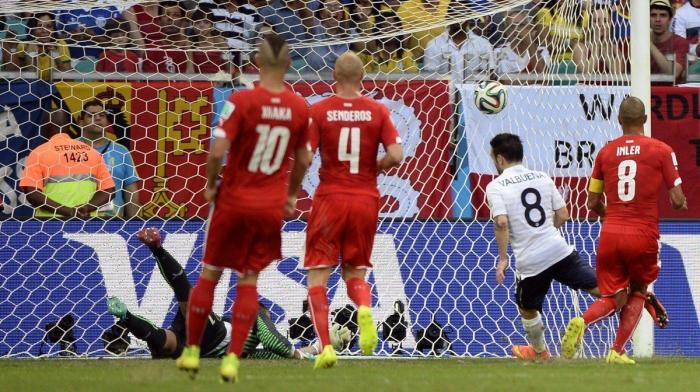 El gol de James Rodríguez, el mejor gol del Mundial 2014