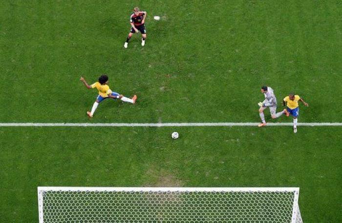 El gol de James Rodríguez, el mejor gol del Mundial 2014