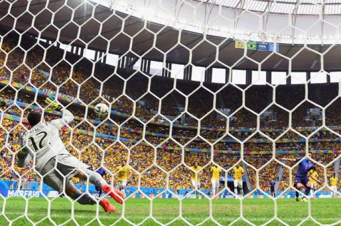 El gol de James Rodríguez, el mejor gol del Mundial 2014