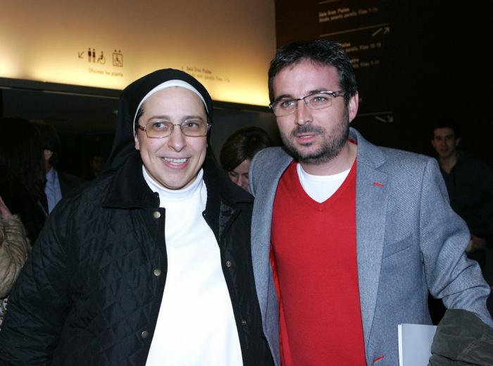 El mensaje de Jordi Évole a Almeida y Ayuso tras el homenaje del Atlético a Almudena Grandes