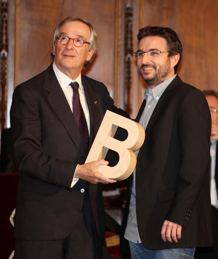 El mensaje de Jordi Évole a Almeida y Ayuso tras el homenaje del Atlético a Almudena Grandes