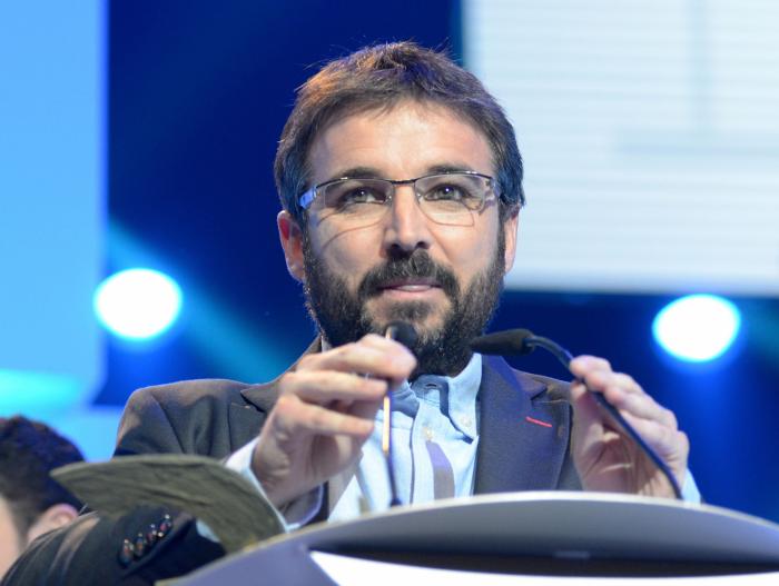 El mensaje de Jordi Évole a Almeida y Ayuso tras el homenaje del Atlético a Almudena Grandes