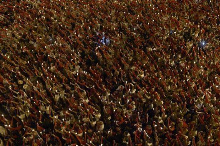 Fotos Sanfermines 2014: Pamplona se despide de las fiestas entonando 'Pobre de mí' (FOTOS)