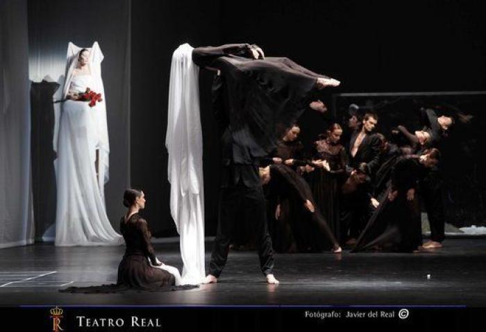 Costillas que cantan ópera