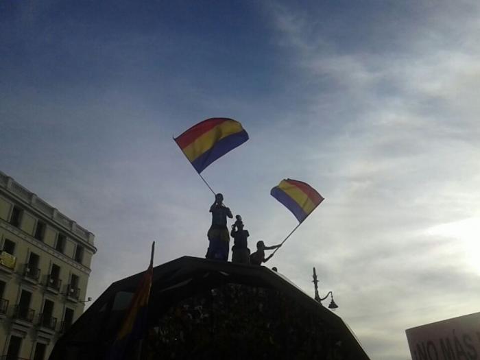 Alberto Garzón: "Prefiero una república de derechas a una monarquía que no puedo elegir"