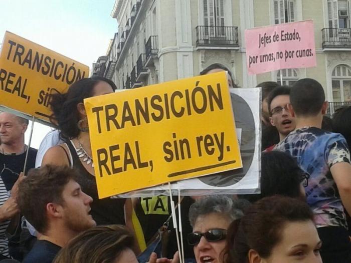 Alberto Garzón: "Prefiero una república de derechas a una monarquía que no puedo elegir"