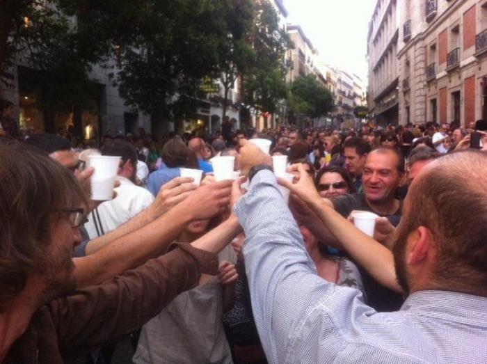 Alberto Garzón: "Prefiero una república de derechas a una monarquía que no puedo elegir"