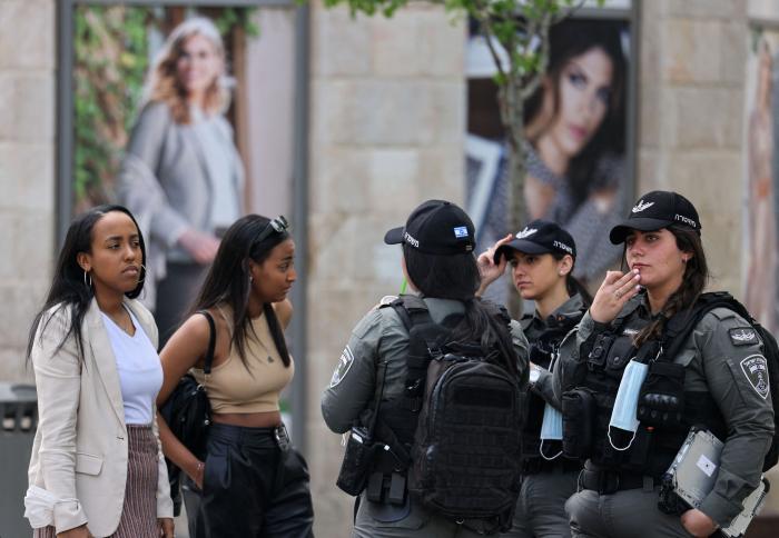 Las esperanzadoras imágenes de Israel sin mascarilla