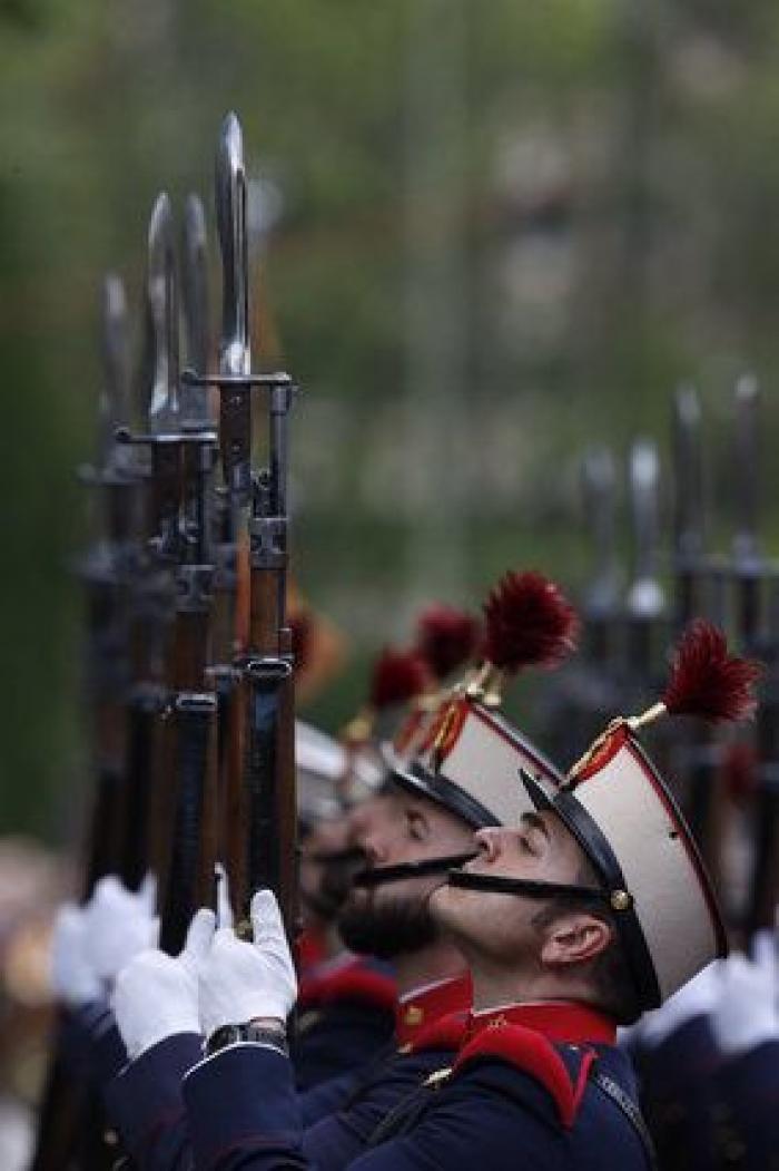 El rey Felipe preside el primer Día Fuerzas Armadas con un Gobierno en funciones (FOTOS)