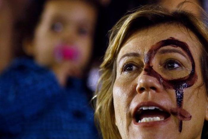 La violación colectiva a una joven consterna Brasil y expande la indignación en las calles