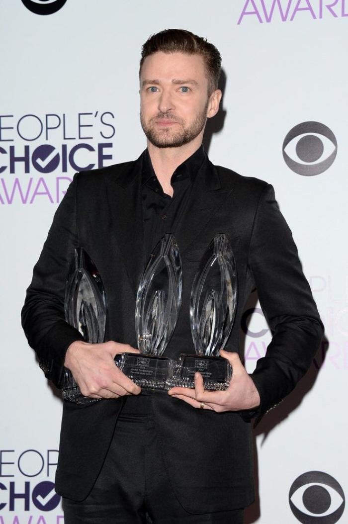 Sandra Bullock arrasa en los People's Choice Awards