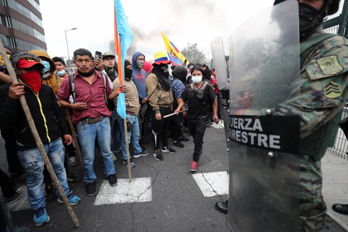 El ultimátum de una comunidad indígena obliga a evacuar una estación de un oleoducto en Perú