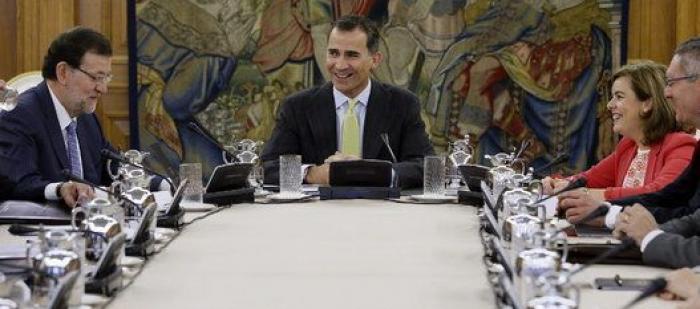 Felipe VI preside por primera vez el consejo de ministros (FOTOS)