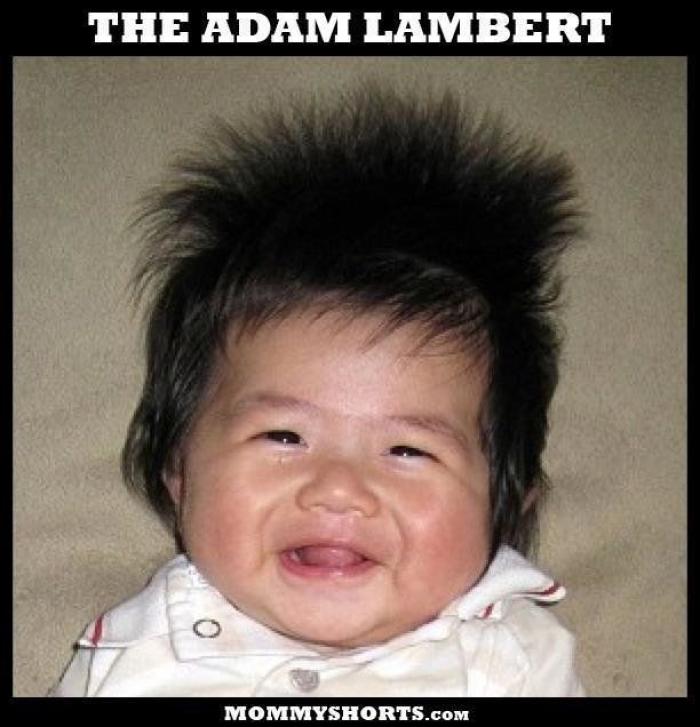 Cada mañana, esta conductora de autobús peina el pelo de una niña huérfana de madre