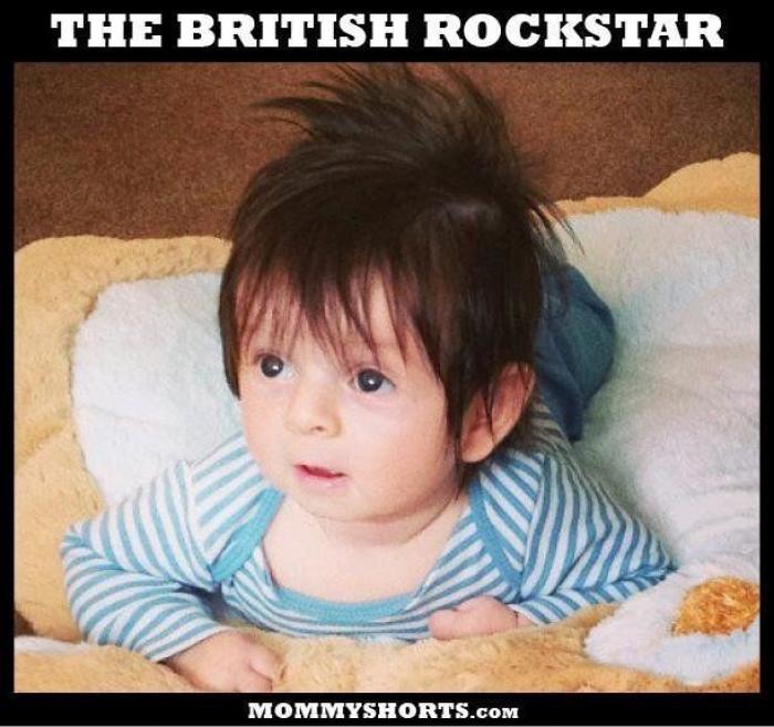 Cada mañana, esta conductora de autobús peina el pelo de una niña huérfana de madre