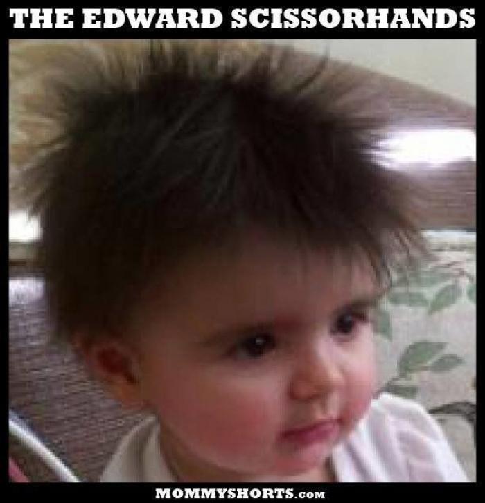 Cada mañana, esta conductora de autobús peina el pelo de una niña huérfana de madre