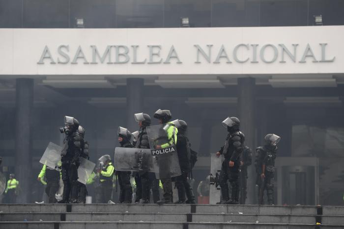 El ultimátum de una comunidad indígena obliga a evacuar una estación de un oleoducto en Perú