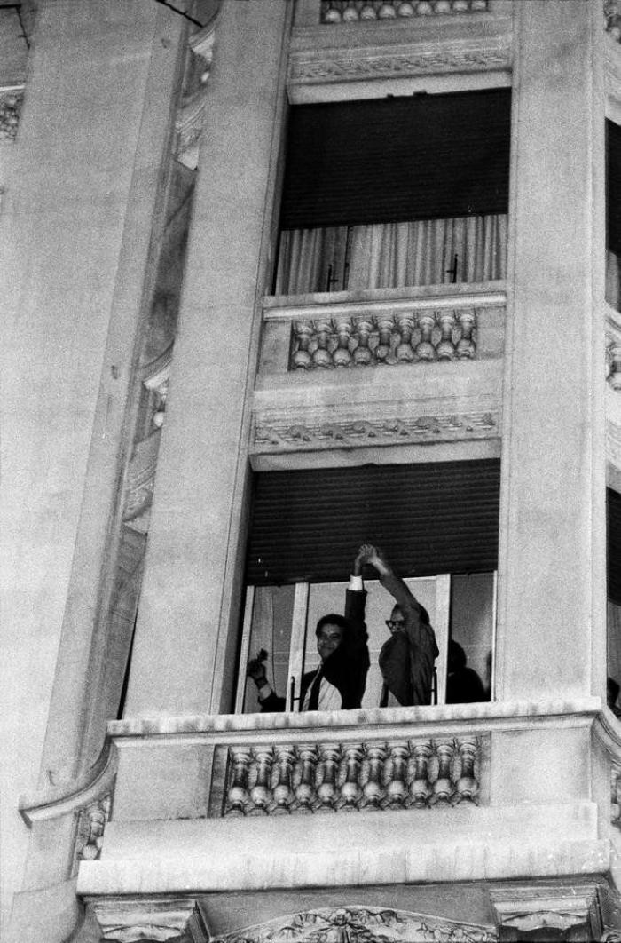 Un ciudadano, contra Felipe González: "¡Hacen falta soluciones, hay hambre!" (VÍDEO)