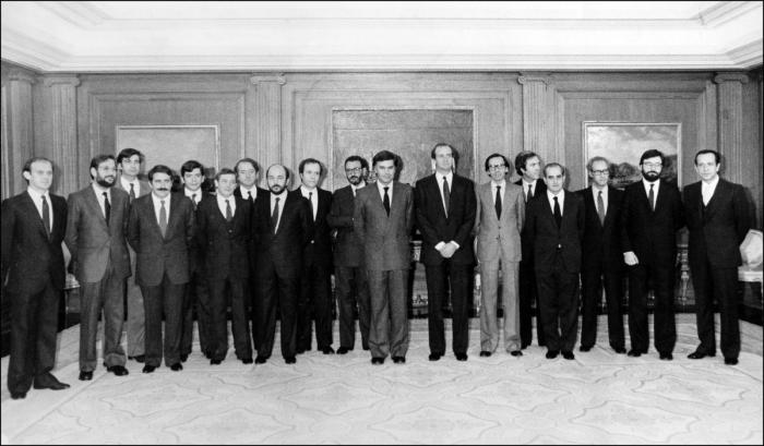 Un ciudadano, contra Felipe González: "¡Hacen falta soluciones, hay hambre!" (VÍDEO)